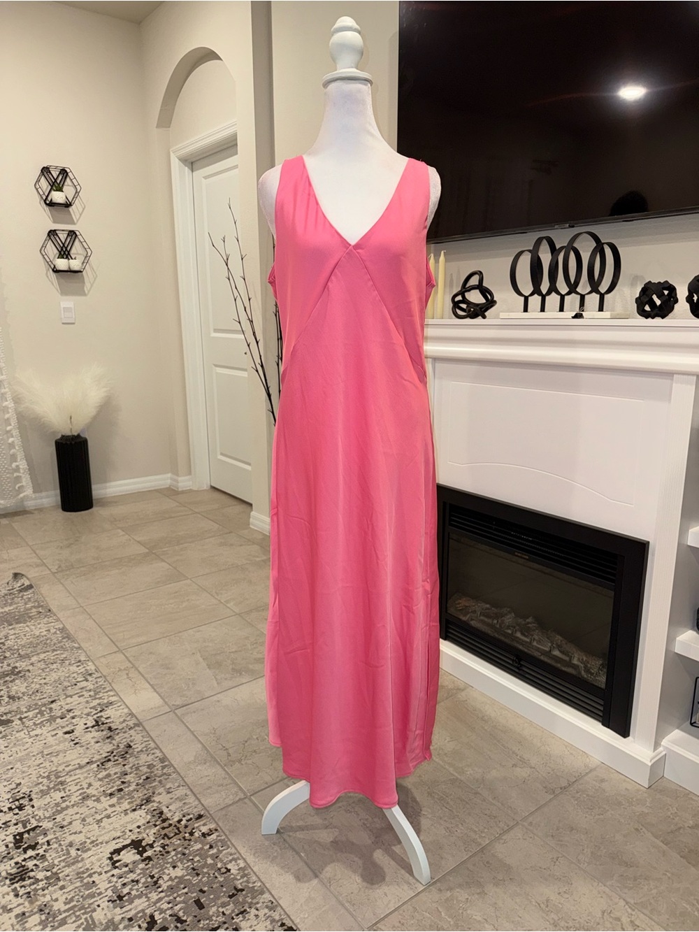 2 x 20$ a new day Bright Pink V-Neck Dress Size M